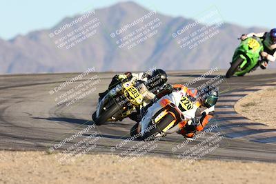 media/Dec-07-2025-CVMA (Sun) [[3e7d2de5dc]]/Race 17-Amateur Formula Middleweight/